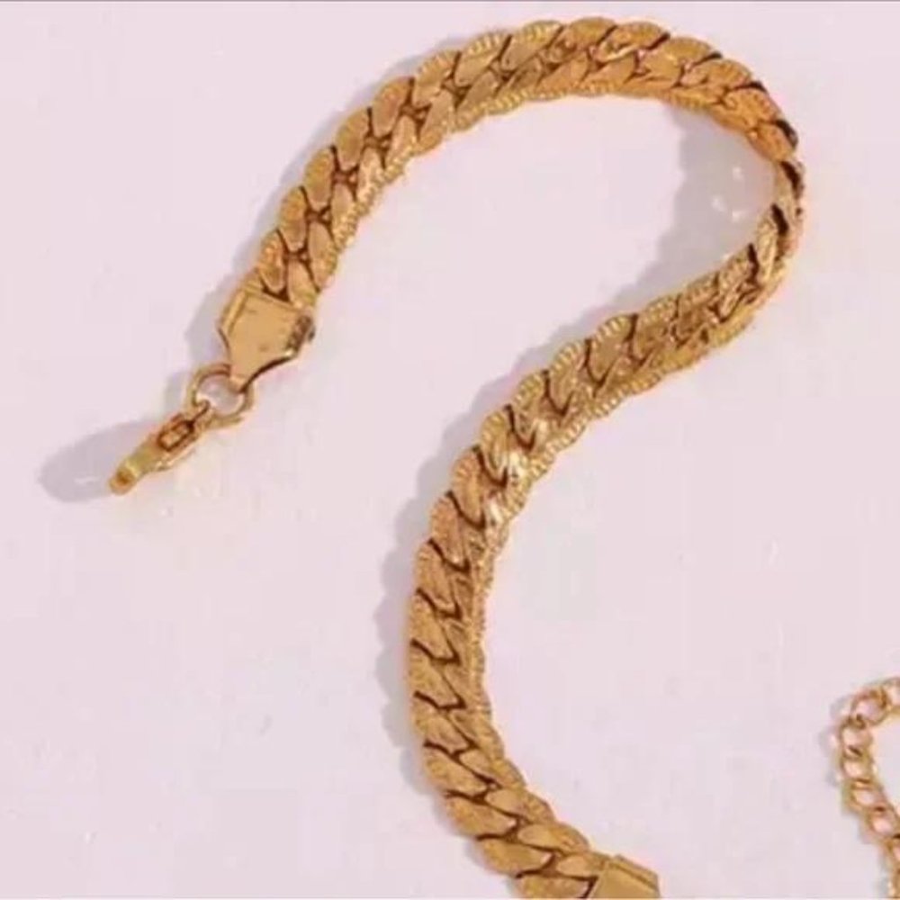 NEW 18K GOLD CUBAN CHAIN BRACELET, NICE BRACELET, CUTE BRACELET - Picture 4 of 5